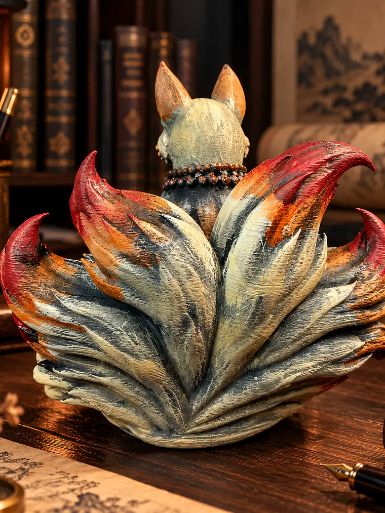Figura Kitsune de Nueve Colas – Zorro Místico Japonés 12 cm | Policromía Envejecida 6