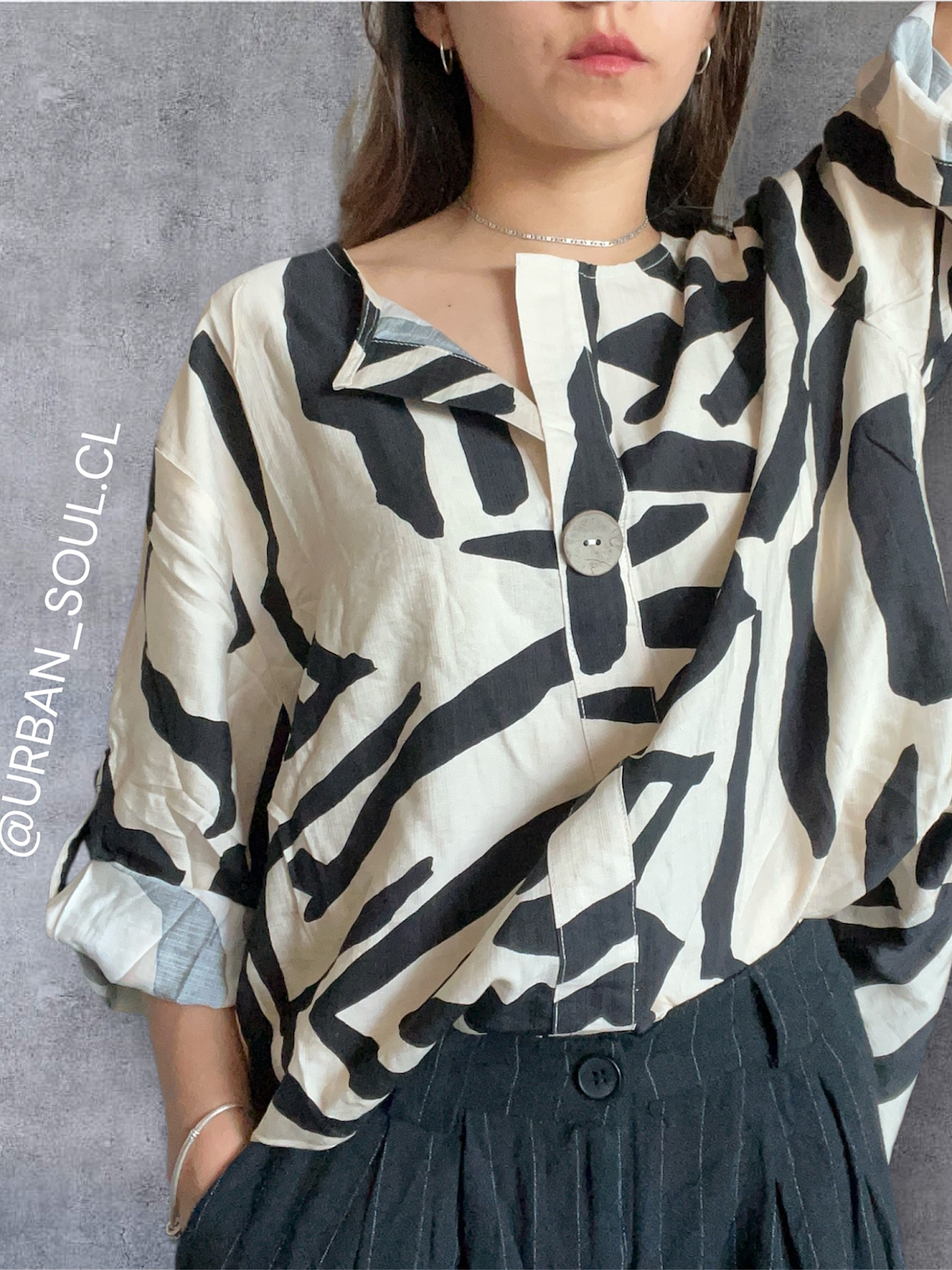 Blusa Oversize negra  1