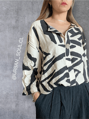 Blusa Oversize negra 