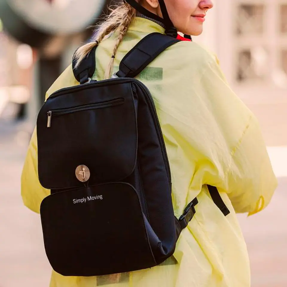 Travel Black 6