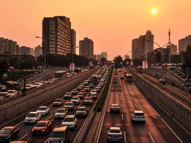 El papel de la electromovilidad en la seguridad vial