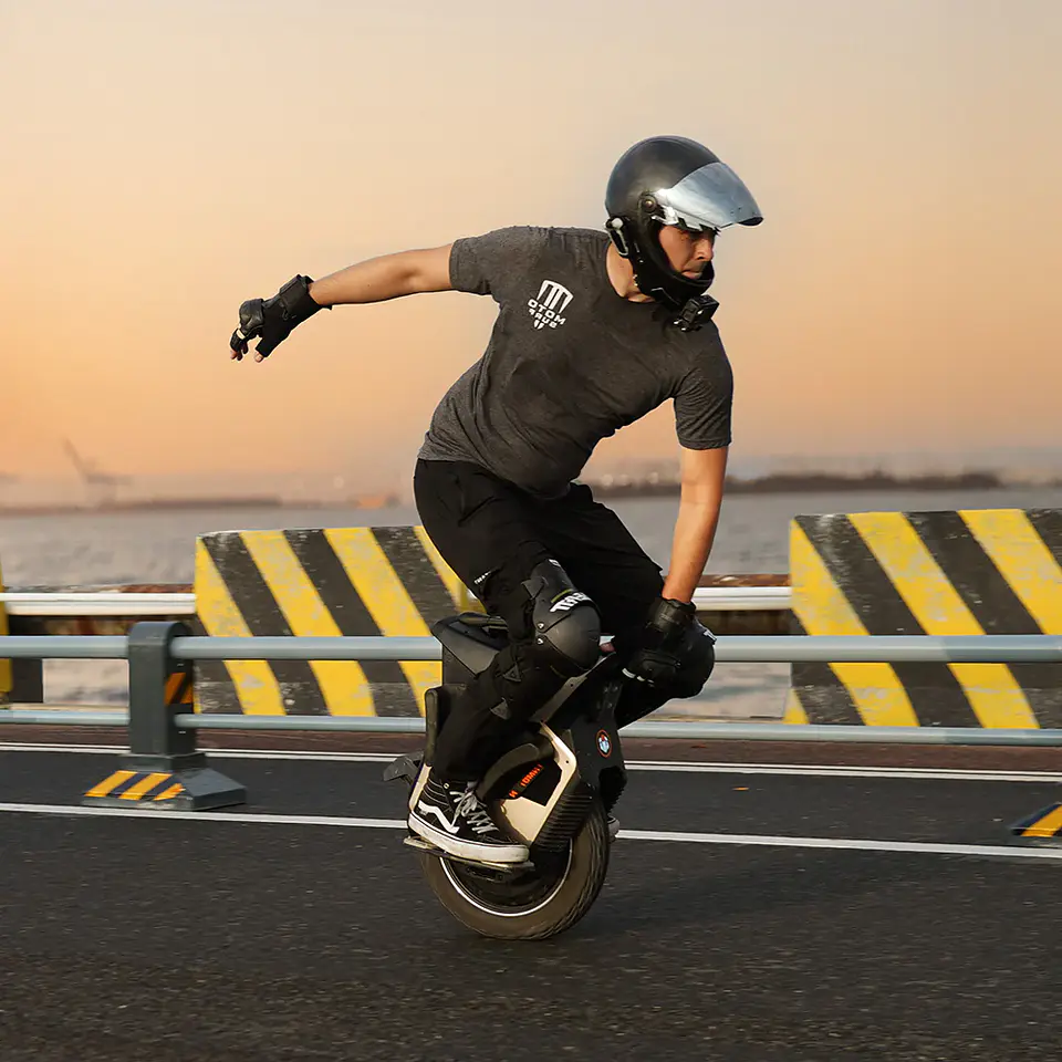 INMOTION V12S 2