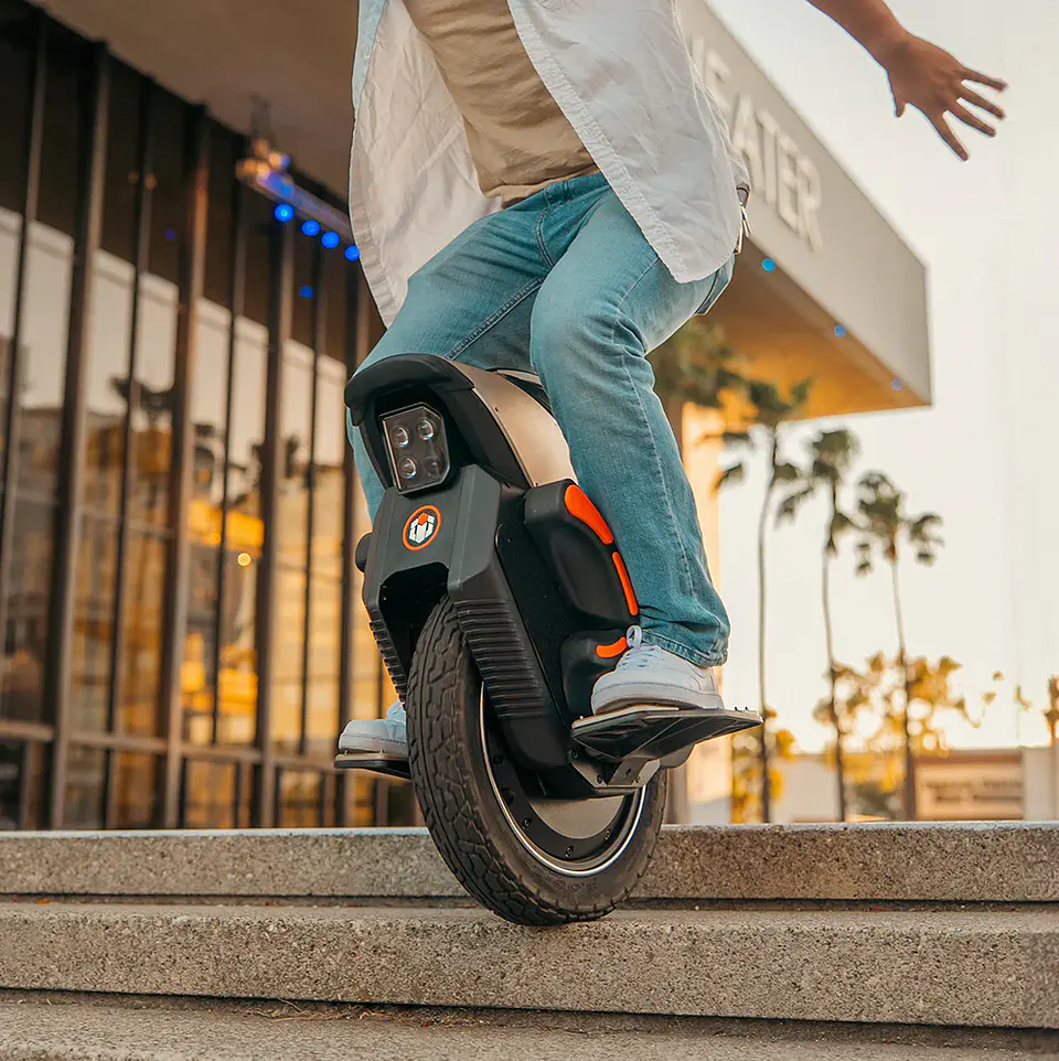 INMOTION V12S 4