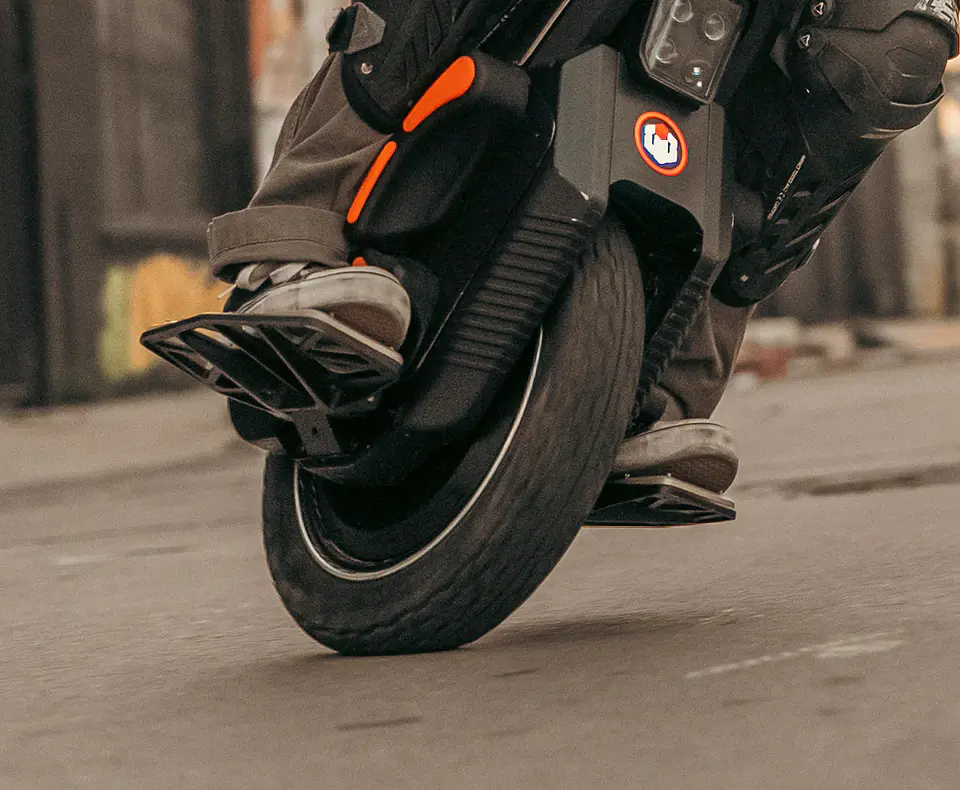 INMOTION V12S 19