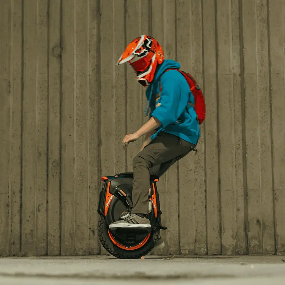 INMOTION V12 Pro 8