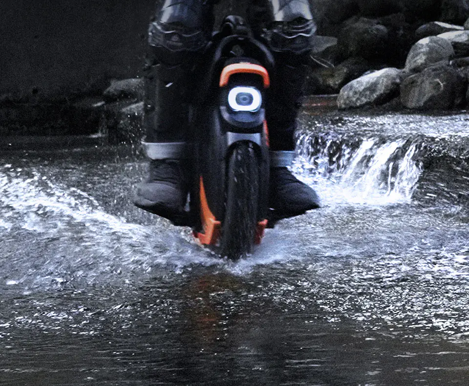 INMOTION V11Y 10