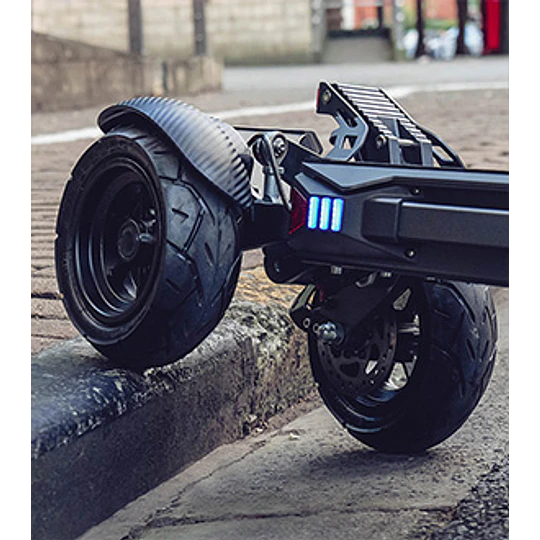 C5 Three Wheeled - Image 3