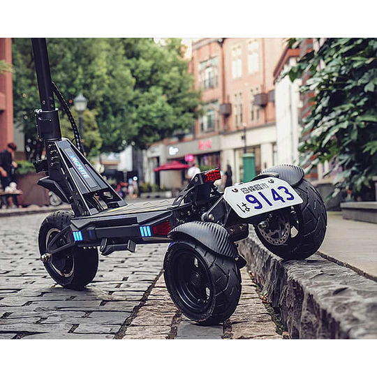 C5 Three Wheeled - Image 6