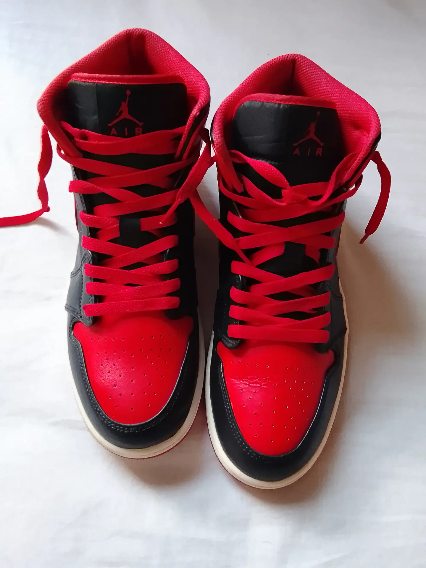 Jordan Mid 1 rojas 5