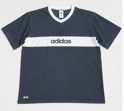 Camisa adidas. Manga corta L