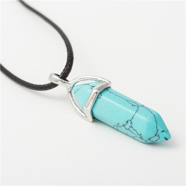 Dije En Roca Natural De Quarzo  Color Azul 1