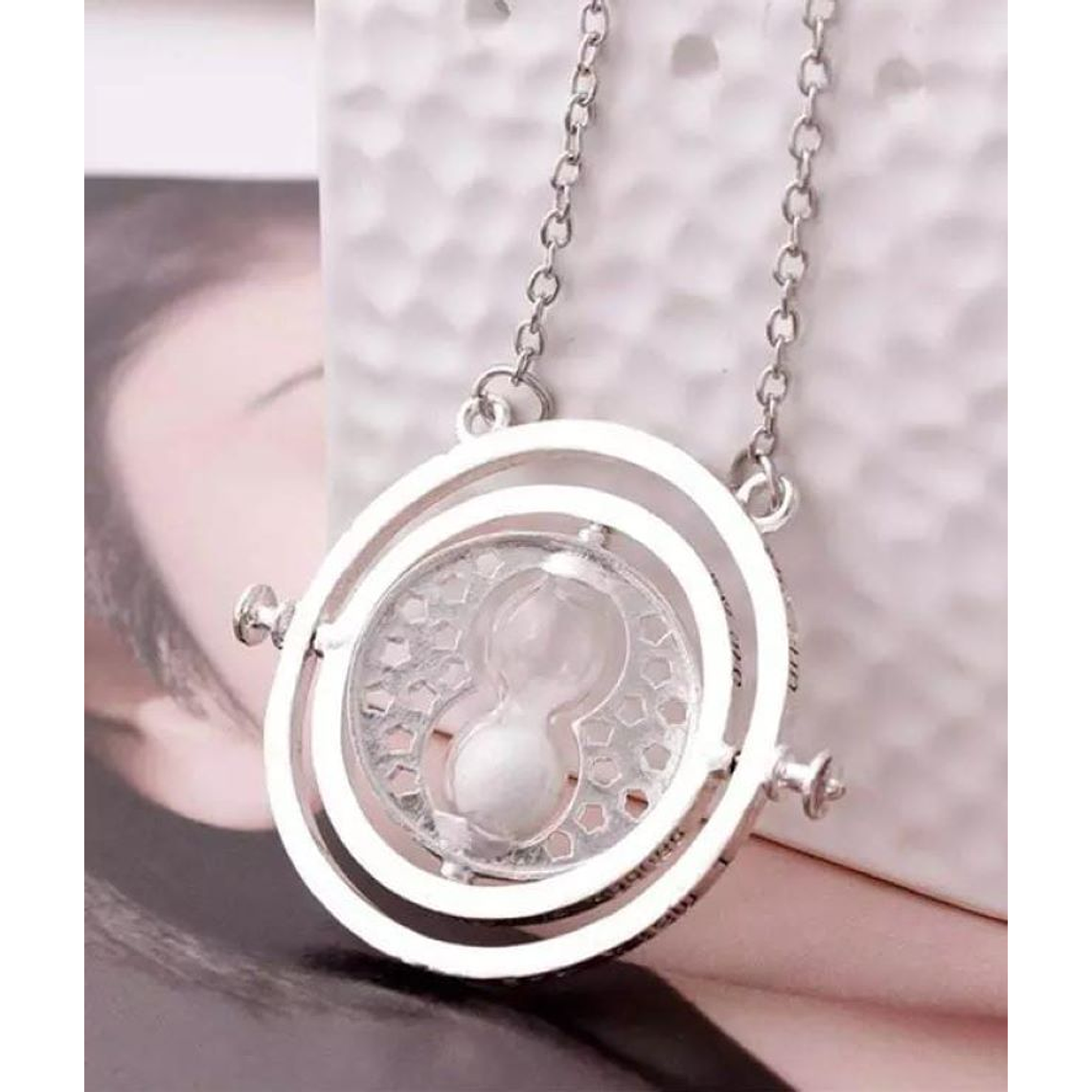 Dije Harry Potter Gira Tiempos Color Plateado 1