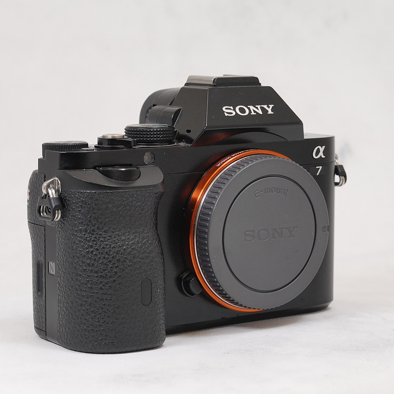 Sony a7 + lente OSS FE 28-70mm f/3.5-5.6 (usado) 4