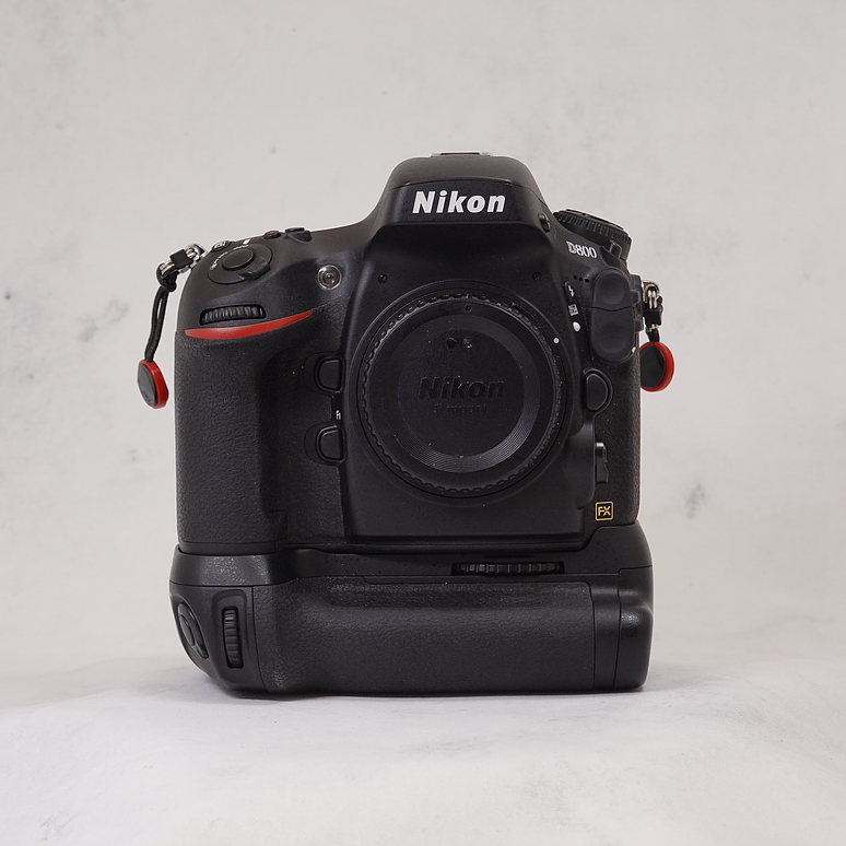 Nikon D800 + Grip MB-D12 - Usado 2