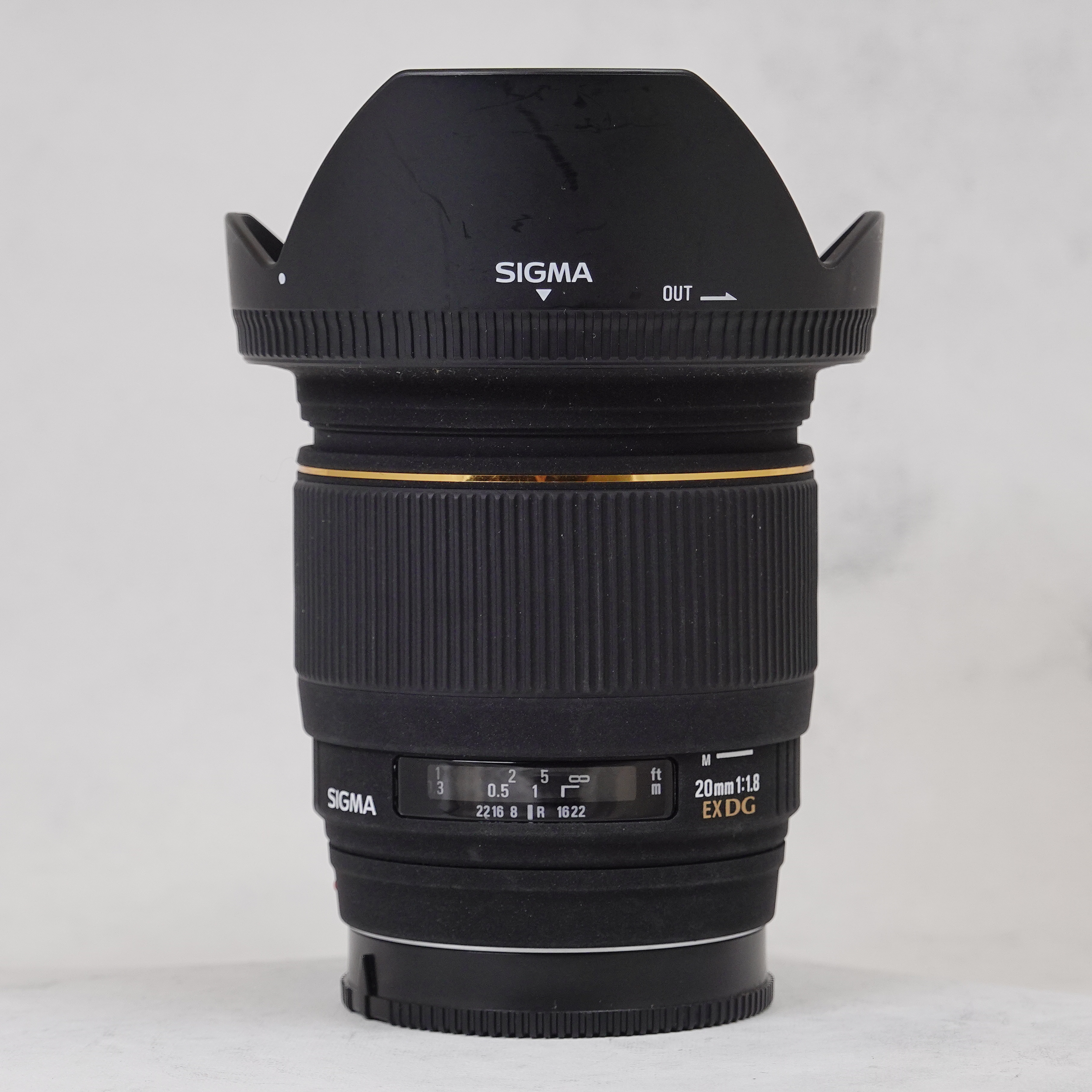 Sigma Super Wide Angle 20mm f/1.8 EX DG Aspherical para Sony A - Usado