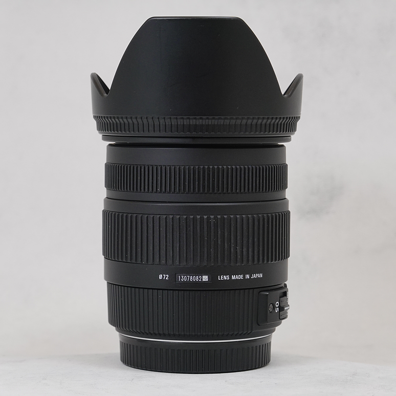 Lente Sigma 17-70mm f/2.8-4 DC Macro OS HSM para Canon EF (usado)  3