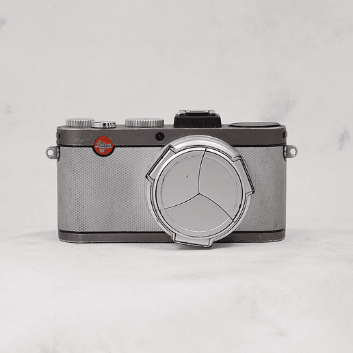 Leica X-E, digital APS-C con lente 35mm f2.8 eqv. - Usada  2