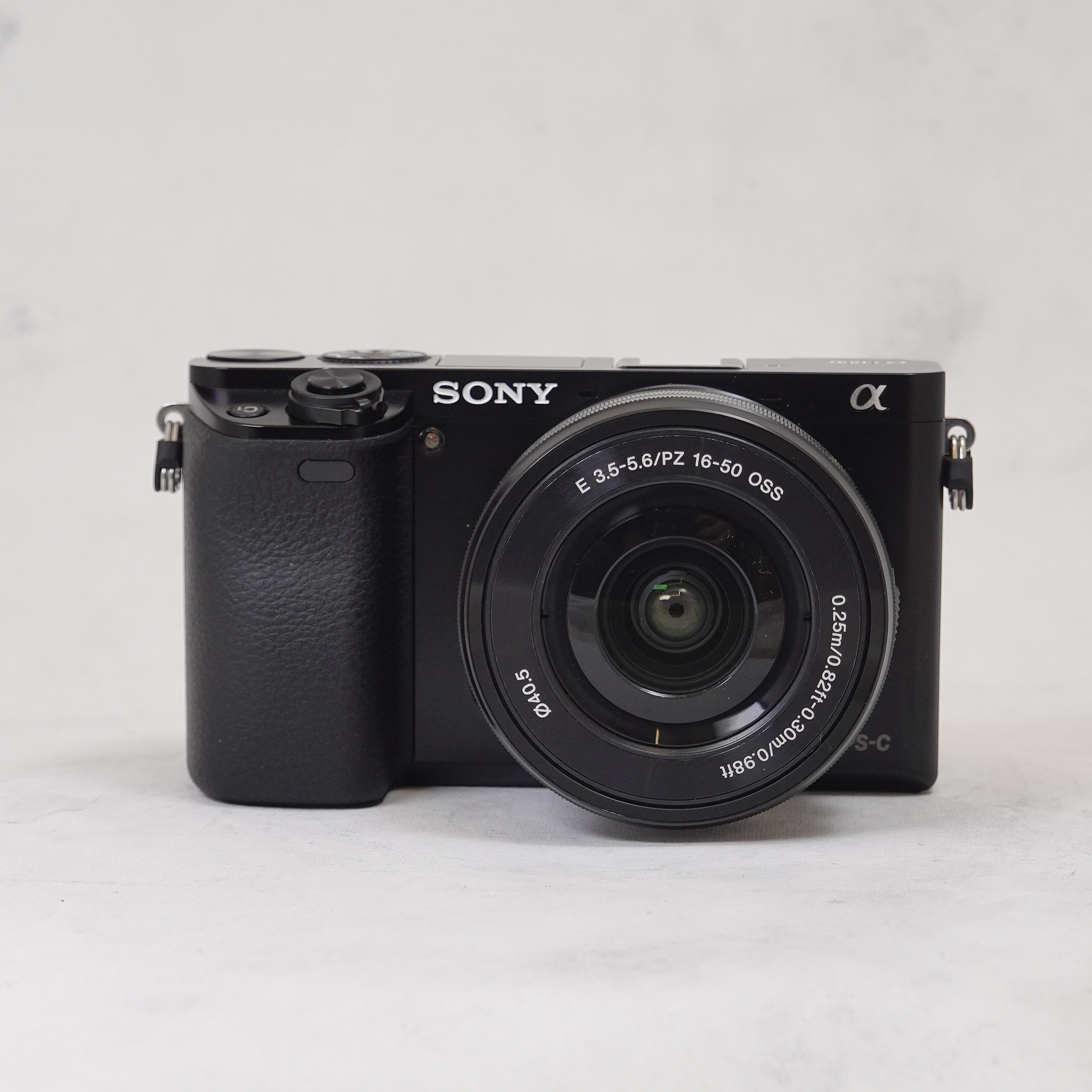 Sony a6000 + lente kit 16-50mm