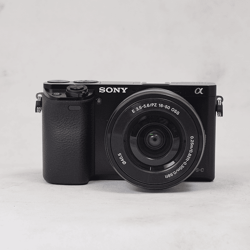 Sony a6000 + lente kit 16-50mm (usado) 2