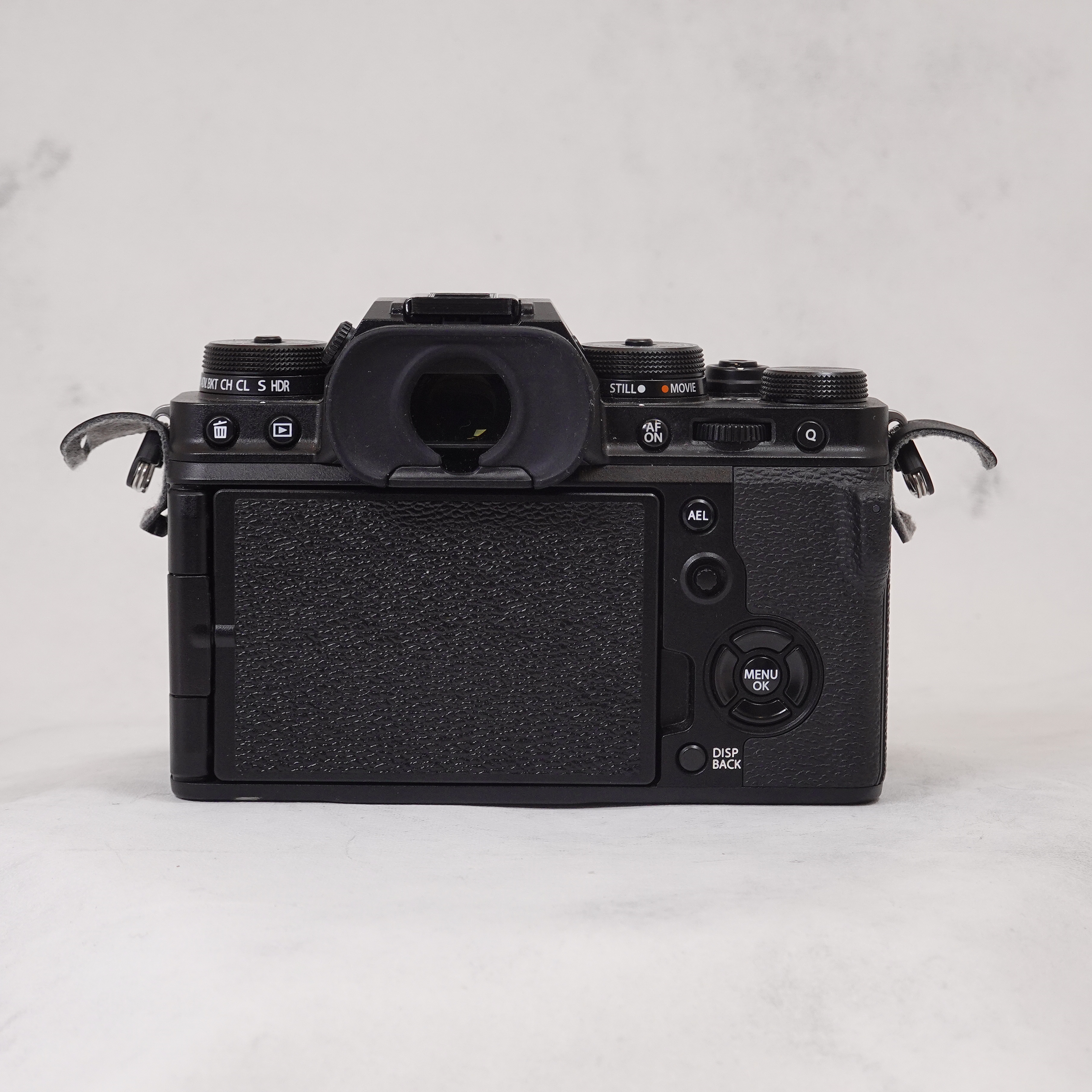 FUJIFILM X-T4 Mirrorless Body - Usada 