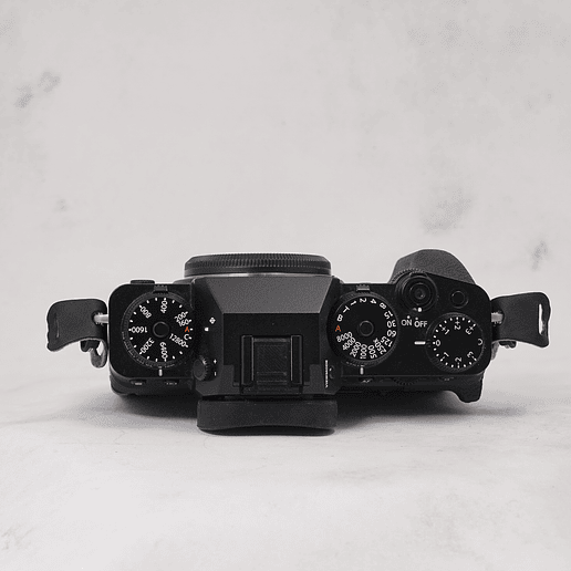 FUJIFILM X-T4 Mirrorless Body - Usada  5