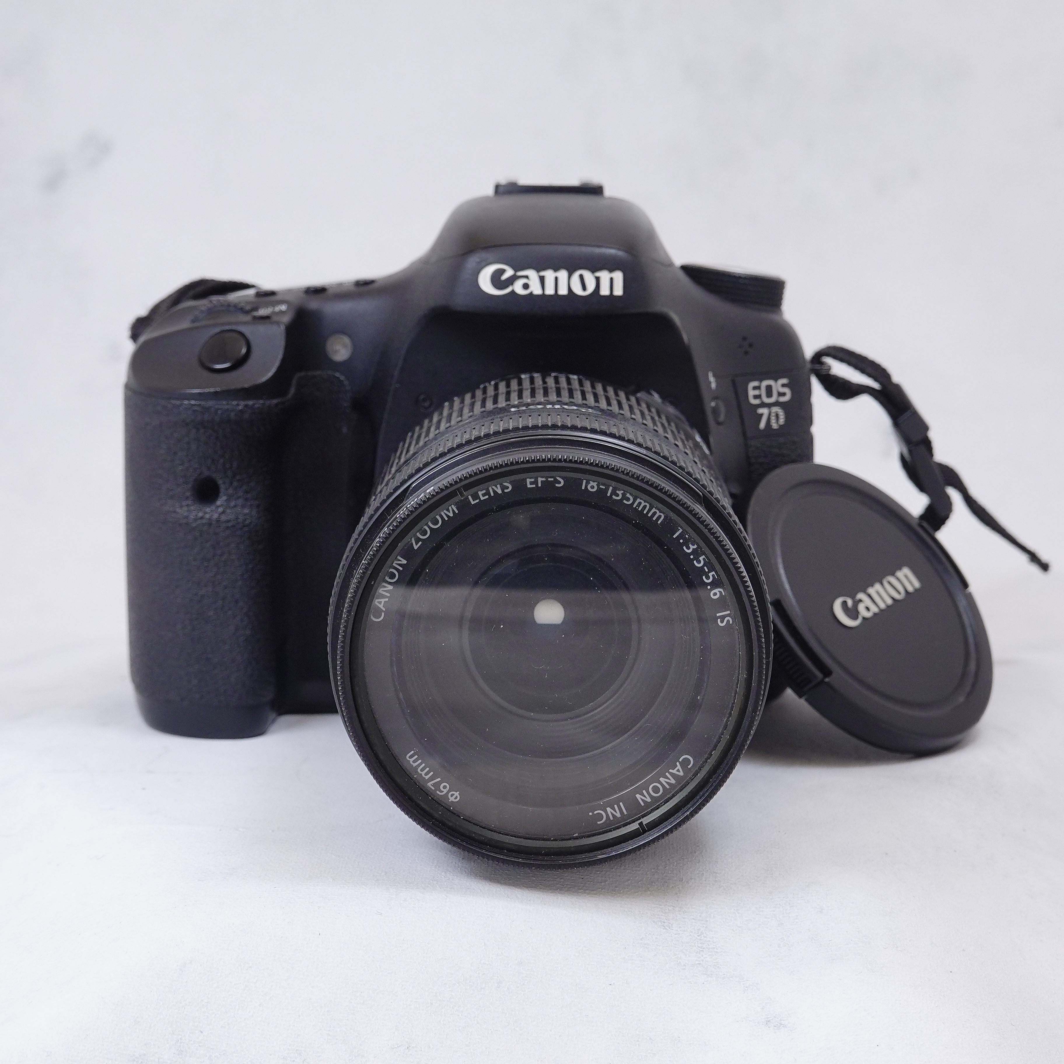 Canon EOS 7D DSLR + Lente 18-135mm Kit - Usado 