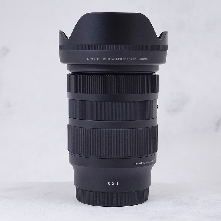 Sigma 28-70mm f/2.8 DG DN Contemporary - Usado 3