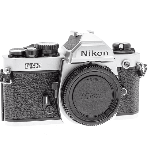 Cámara Nikon FM2 con 28mm F2.8 - Usada 1