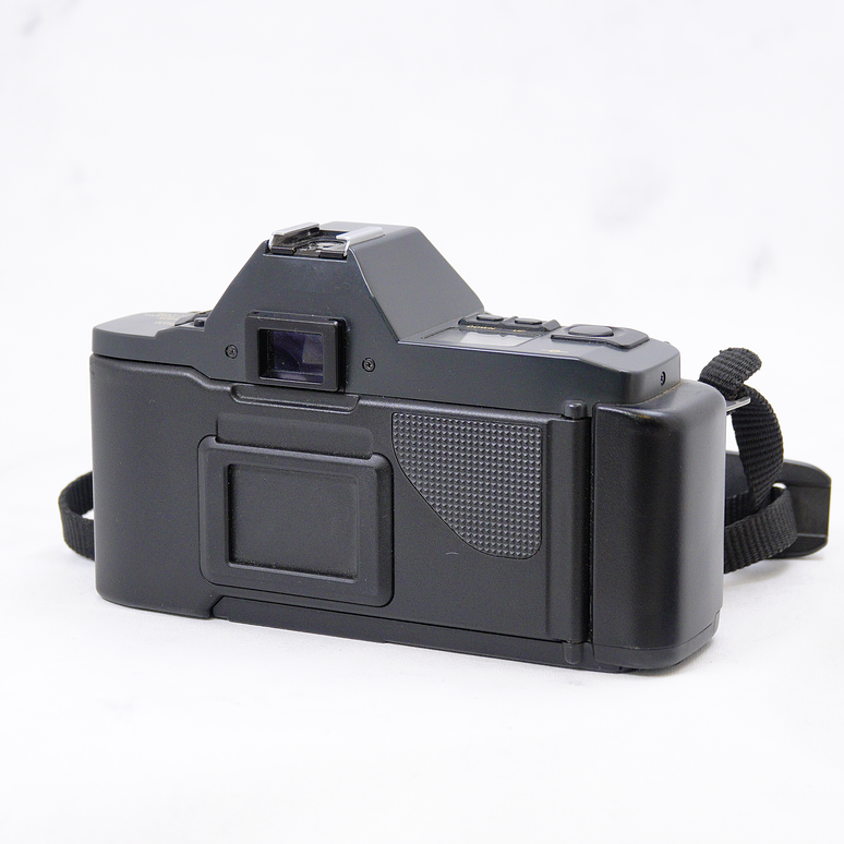 Canon T70 + Canon FD 50mm f1.8 + Canon FD 70-210mm f4 - Usado 4