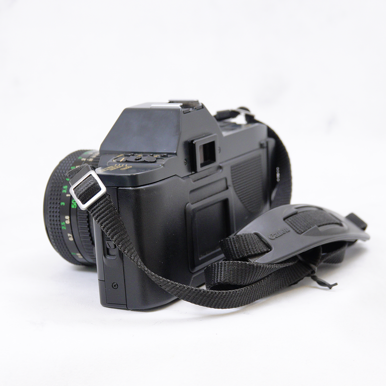 Canon T70 + Canon FD 50mm f1.8 + Canon FD 70-210mm f4 - Usado 5