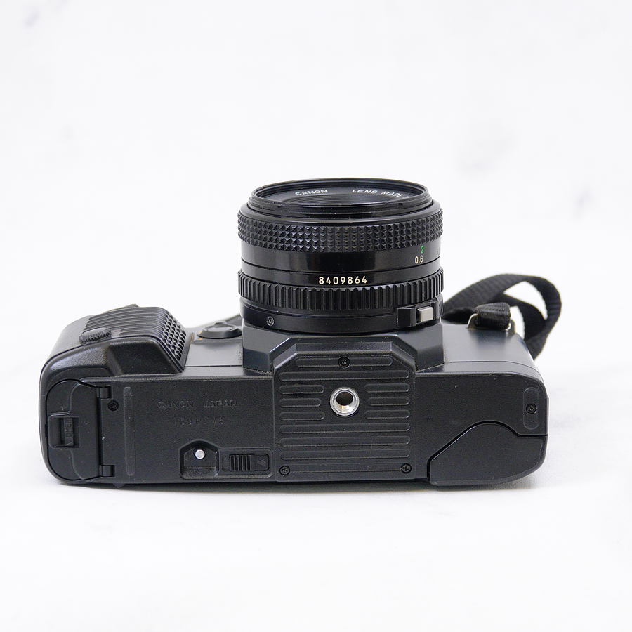 Canon T70 + Canon FD 50mm f1.8 + Canon FD 70-210mm f4 - Usado