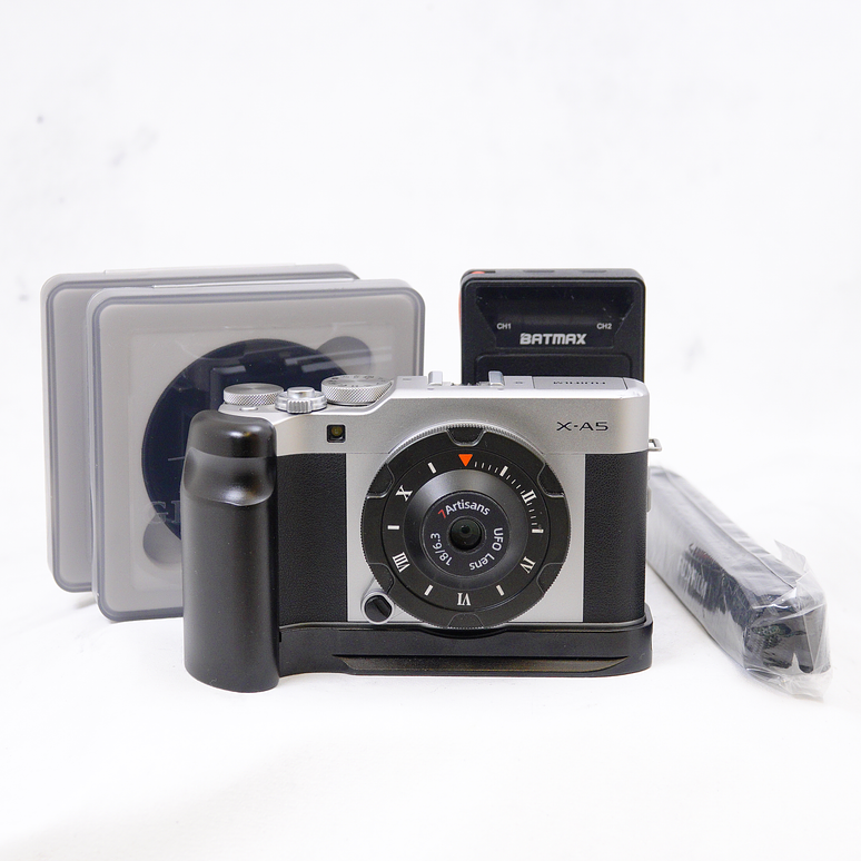 Fujifilm XA5 Full Espectro + Lente 7artisans UFO + 2 Filtros + Accesorios - Usado 7