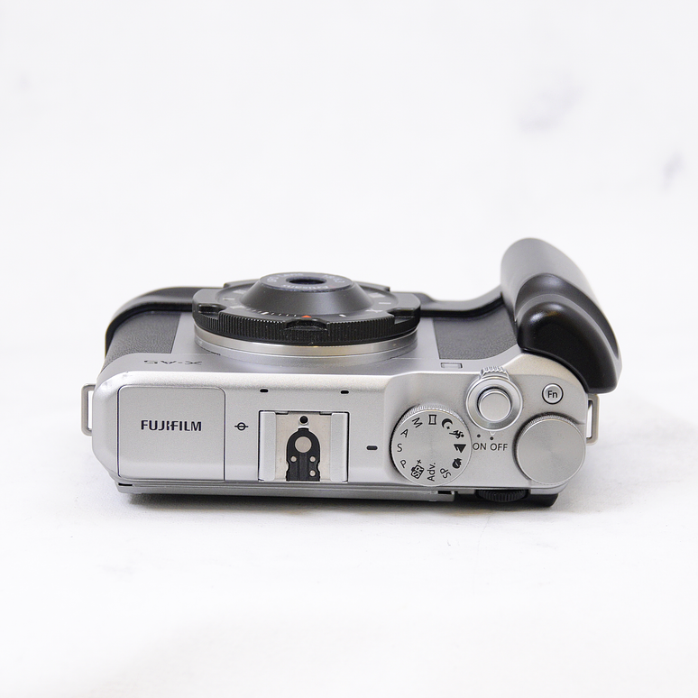 Fujifilm XA5 Full Espectro + Lente 7artisans UFO + 2 Filtros + Accesorios - Usado 5