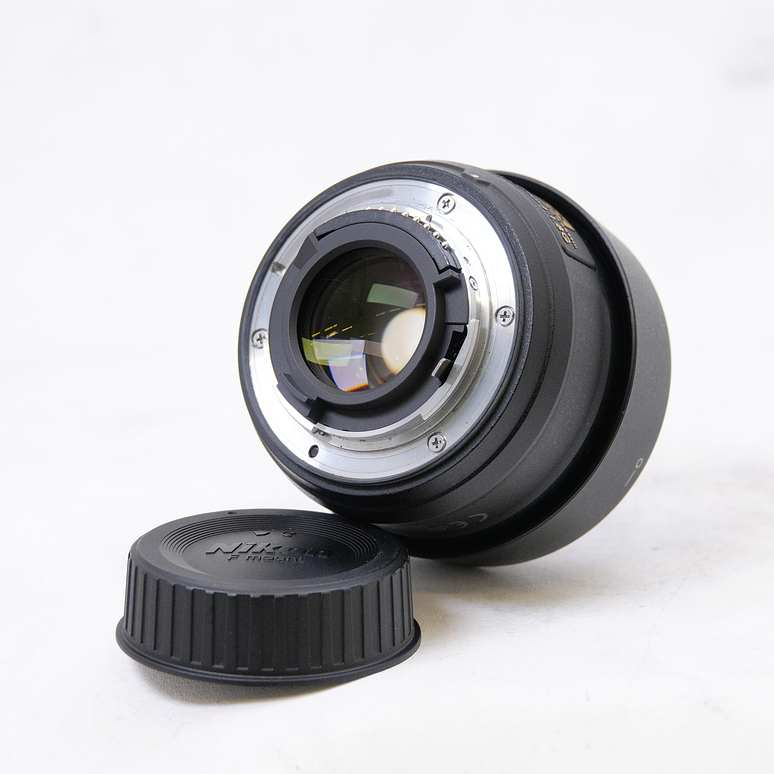 Nikon AF-S DX NIKKOR 35mm f/1.8G - Usado 4