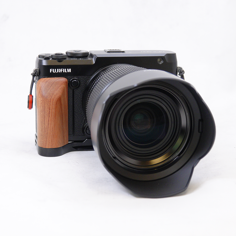 FUJIFILM GFX 50R + FUJIFILM GF 32-64 mm f/4 R LM WR - Usado 3
