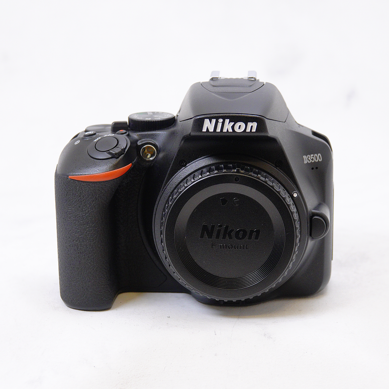 Nikon D3500 DSLR Cuerpo - Usado 2