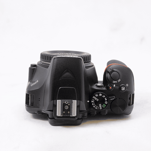 Nikon D3500 DSLR Cuerpo - Usado 9