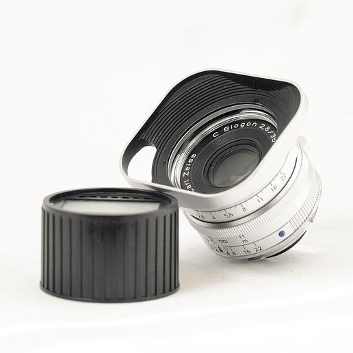 Carl Zeiss C  Biogon T* 35mm f/2.8 ZM Lens (Silver) - Usado 3