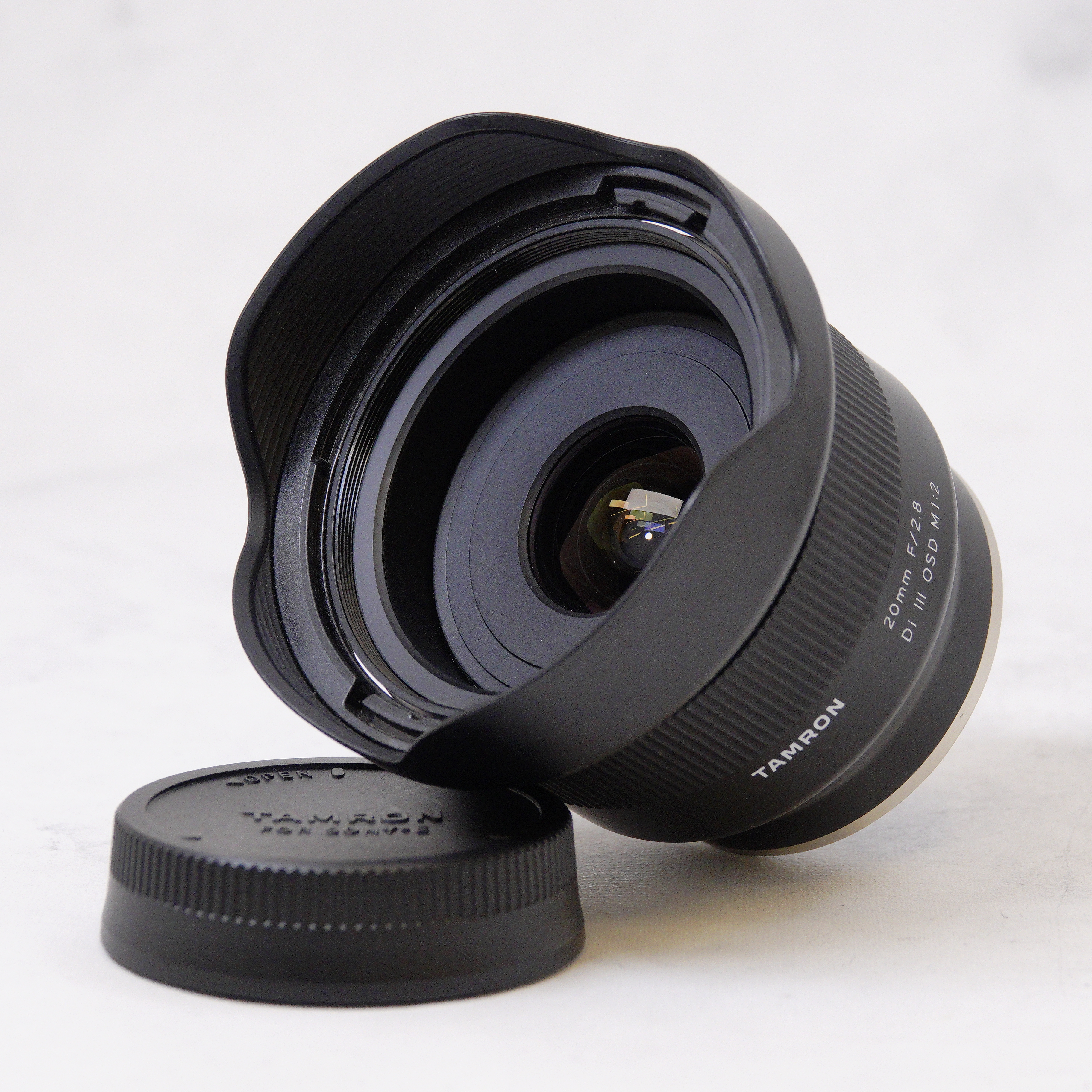 Tamron 20mm f/2.8 Di III OSD M 1:2 - Usado 