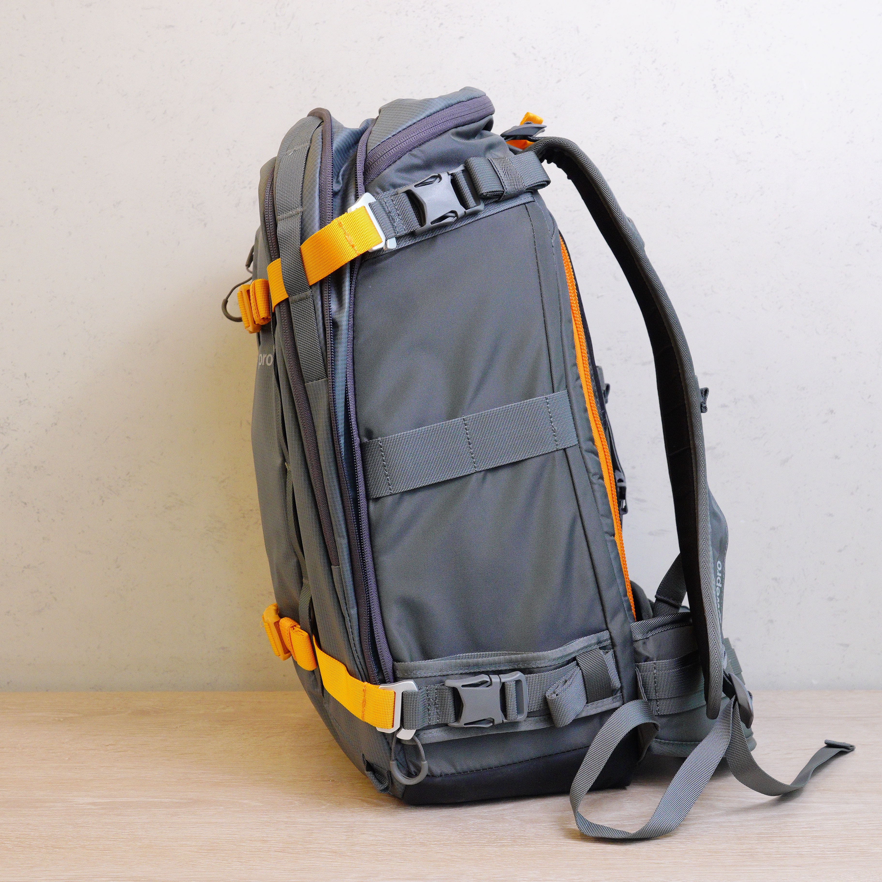 Lowepro Whistler BP 350 AW - Usado