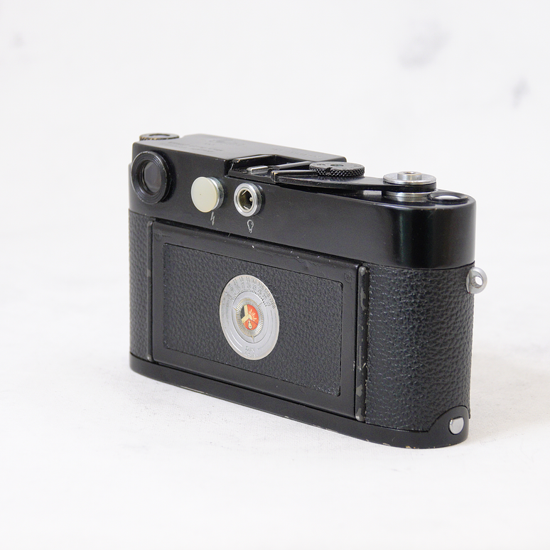 Leica M3 (Body Black) + Estuche Leitz - Usado 4