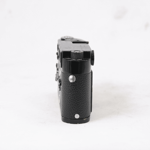 Leica M3 (Body Black) + Estuche Leitz - Usado 7
