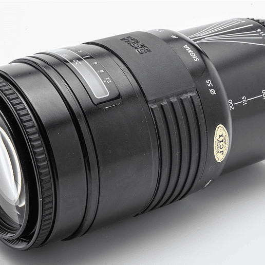 Sigma AF Zoom f/3.8 75-200mm Multi-Coated (para Minolta A) - Usado 1