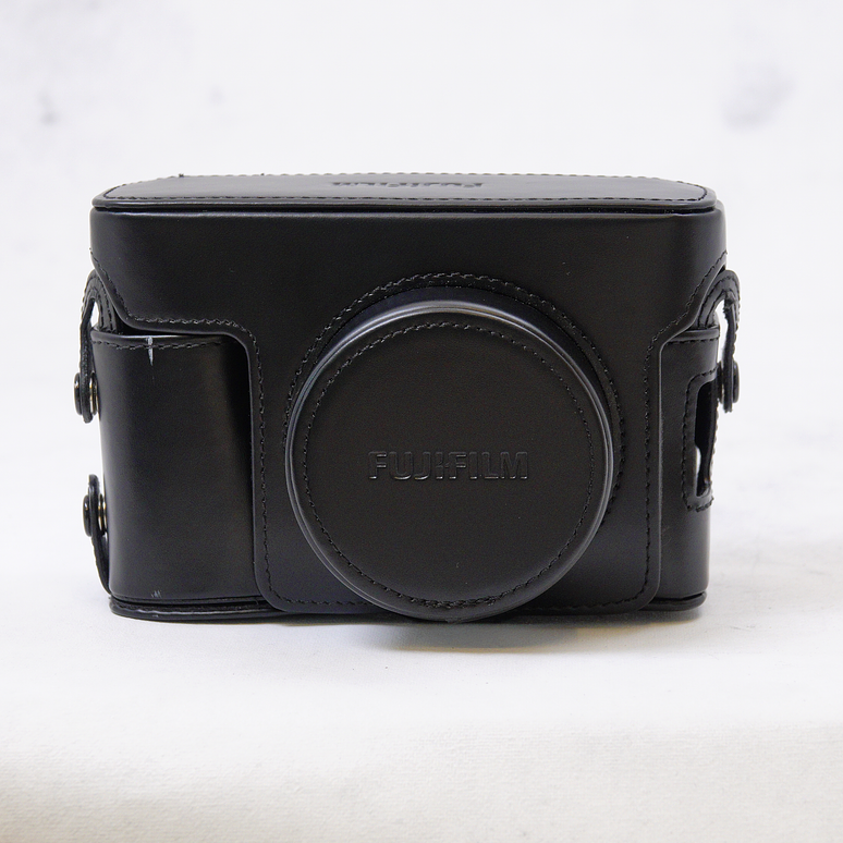 Funda de cuero FUJIFILM LCX100V  Usado 2
