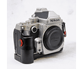 Nikon Df DSLR con empuñadura L plata (Body, Silver) - Usado