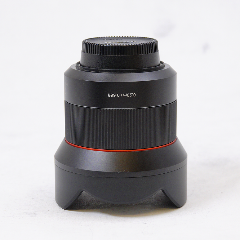 Rokinon AF 14mm f/2.8 para Nikon F - Usado 5