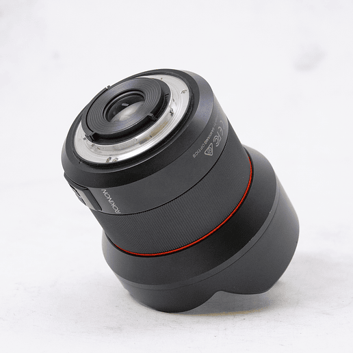 Rokinon AF 14mm f/2.8 para Nikon F - Usado 4