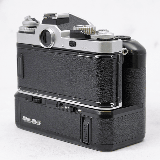 Nikon FM3a con Motor Drive MD-12n - Usado 4