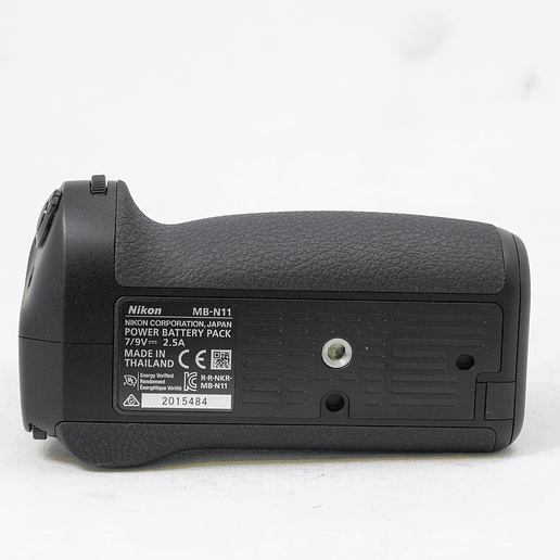 Nikon Z6 II con Grip MBN11 y Adaptador FTZ mas accesorios 16