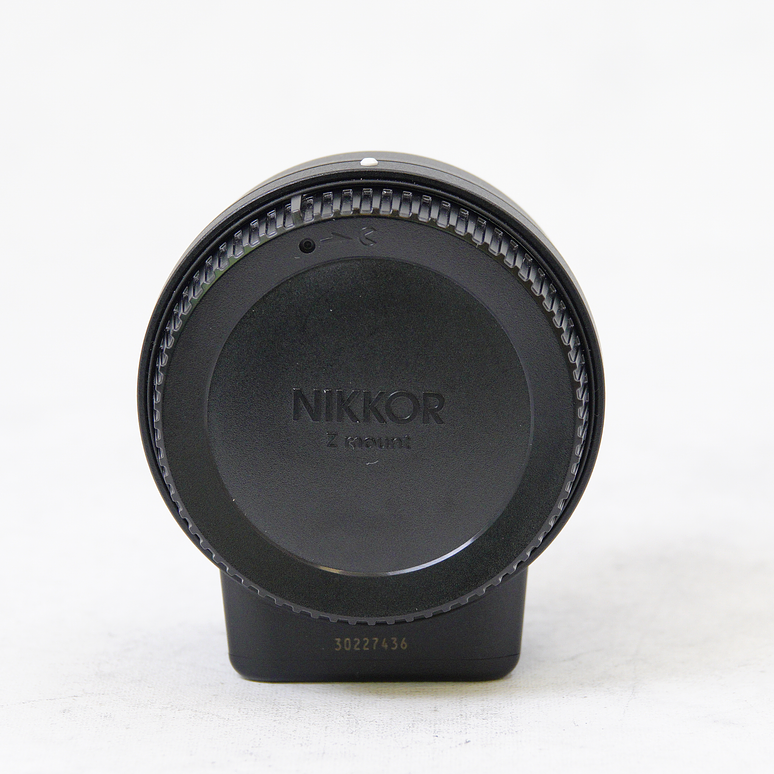 Nikon Z6 II con Grip MBN11 y Adaptador FTZ mas accesorios 17